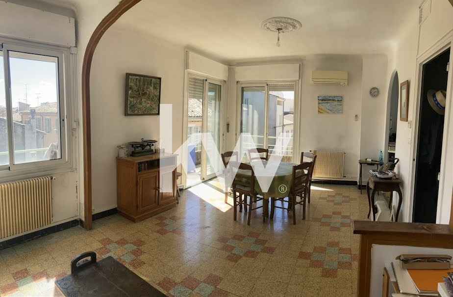 Vente appartement 3 pièces 137 m² à Nimes (30000), 169 000 €