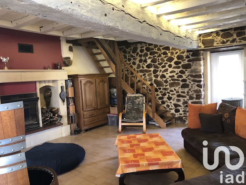 Vente maison 5 pièces 124 m² à La Chapelle-Saint-Laud (49140), 179 000 €