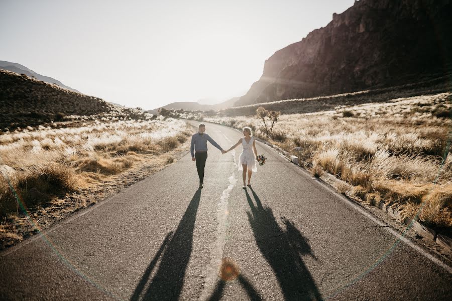 Fotografo di matrimoni Hans Rivadeneira (hansandroxes). Foto del 29 ottobre 2022