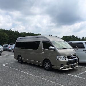 ハイエース スーパーロング