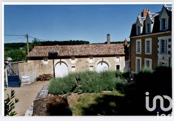 manoir à Beaumont Saint-Cyr (86)