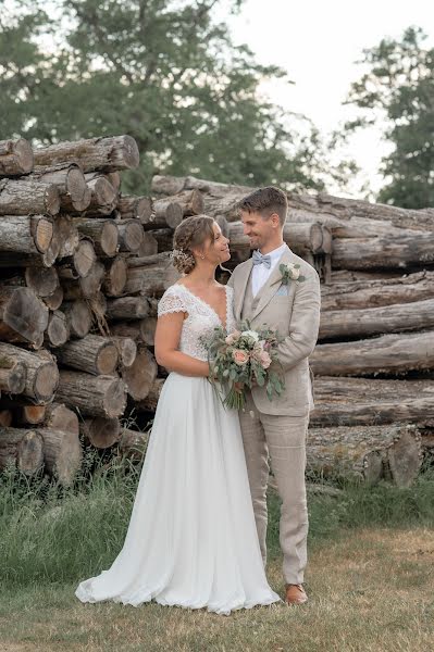 Fotógrafo de casamento Mikaela Schönning (mikaelaschonning). Foto de 15 de julho 2023