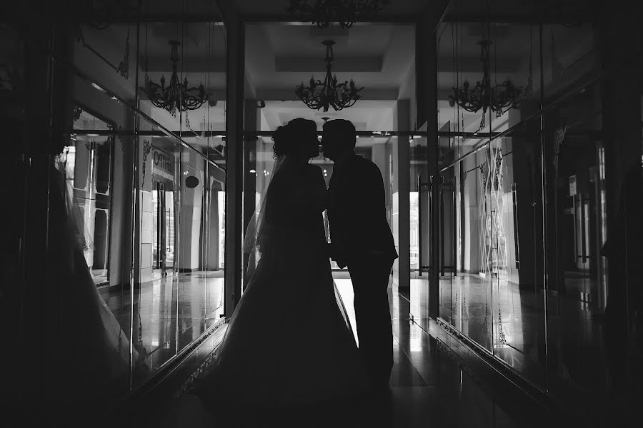 Fotógrafo de bodas Yana Yakovenko (yana1837). Foto del 20 de febrero 2018