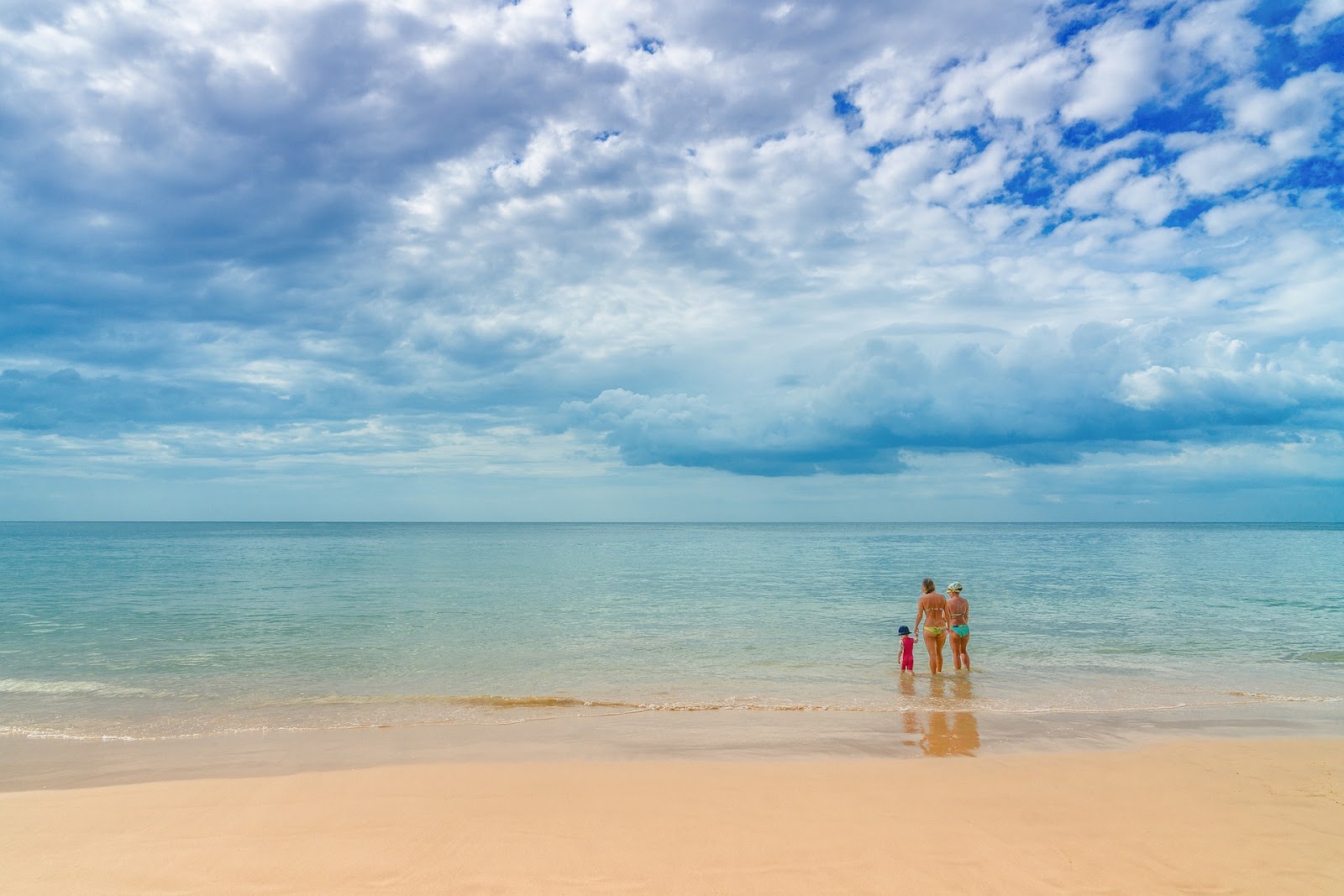 beach women child