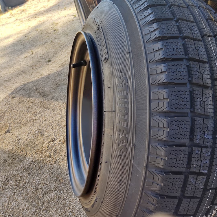 ハイゼットトラックのいつもありがとオーサイド・加工鉄チン・冬に向けて・仕事車・スタッドレスに関するカスタム事例の投稿画像1枚目