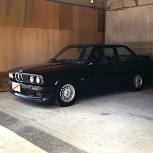 3シリーズ クーペ E30