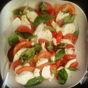 Tomato Mozzarella Salad