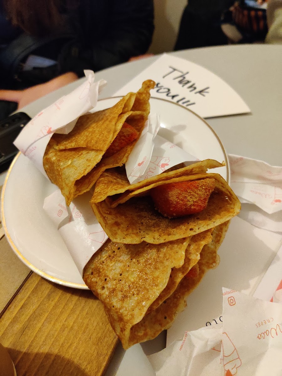 Strawberry, cinnamon sugar and butter split in three portions