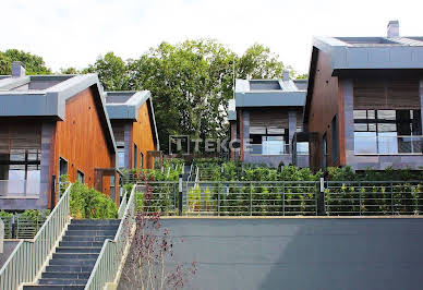 House with pool and terrace 3