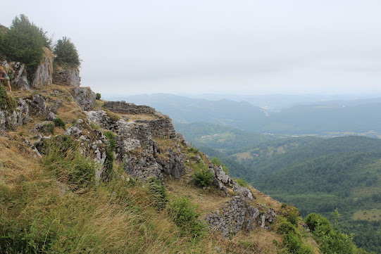 Château de Foix, Puivert et Monségur - Page 2 BsD8E_UkfRDGSVkptsIG-eSPvmm5BzF6Ui2kVBNP7o4=w541-h361-no