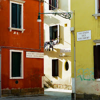 Strade, case e colori a Venezia di 