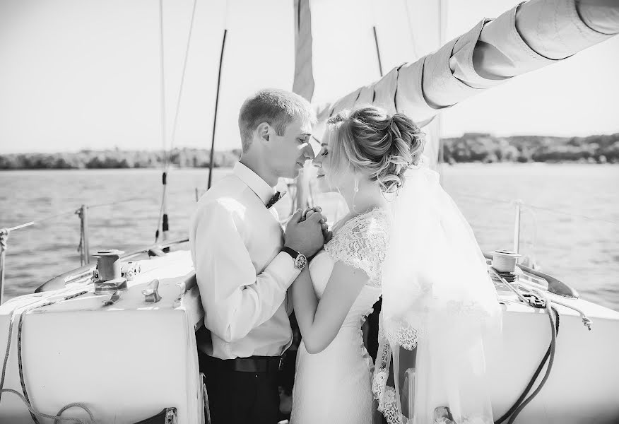 Fotógrafo de casamento Alona Zaporozhec (alenazaporozhets). Foto de 14 de fevereiro 2018