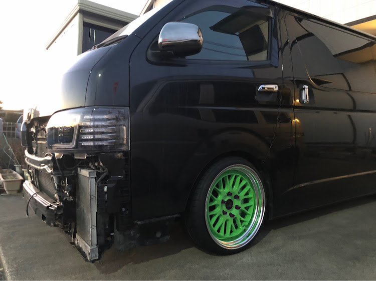 ハイエースバンの200系ハイエース・カスタムハイエース・ハイエース好きと繋がりたい・ハイエースナローに関するカスタム事例の投稿画像1枚目
