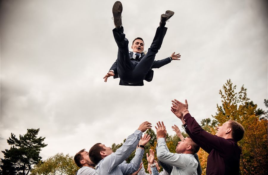 Fotógrafo de casamento Maksim Ilin (max86). Foto de 4 de novembro 2021