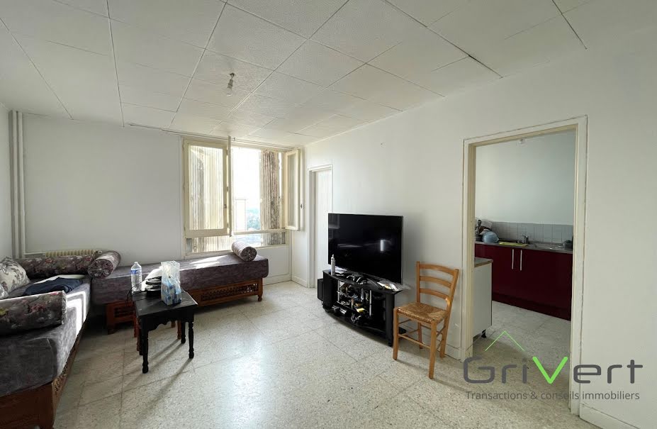 Vente appartement 2 pièces 50.79 m² à Nimes (30000), 23 000 €