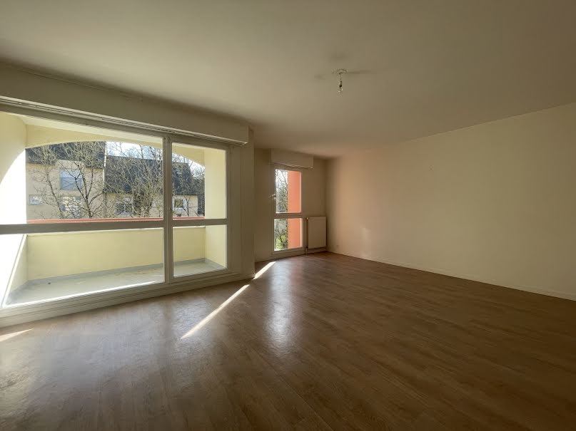 Vente appartement 4 pièces 75.99 m² à Rennes (35000), 273 000 €