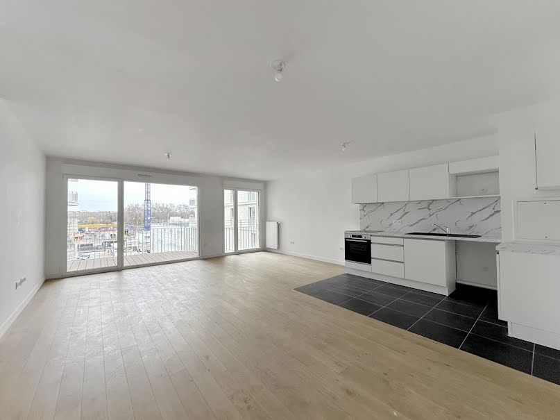 Location  appartement 4 pièces 94 m² à Clichy (92110), 2 230 €