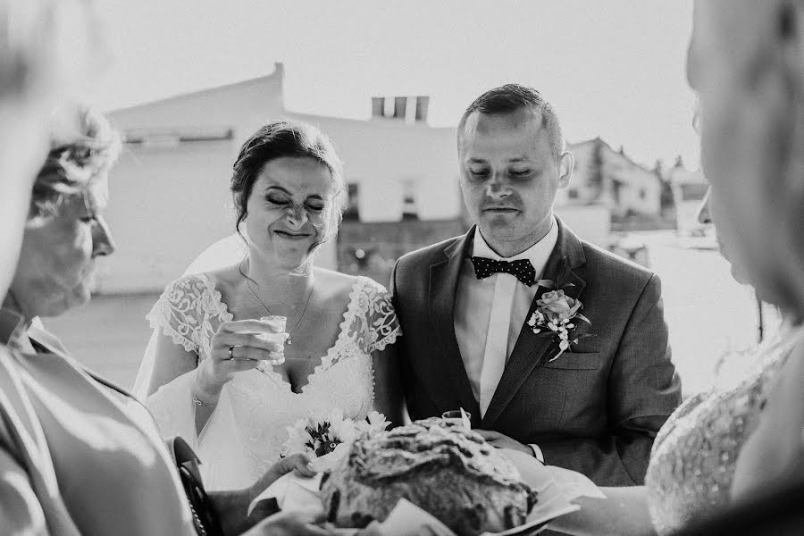 結婚式の写真家Kamil Kotecki (kamilphoto90)。2019 12月8日の写真