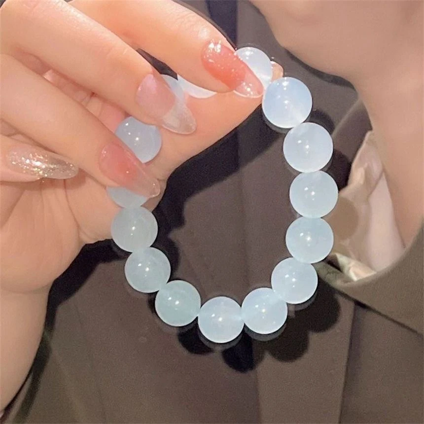 Brazalete adaptable y bicolor con gradiente y permeabilidad al hielo. Disfruta de su elegancia y temperamento flexible, perfecto para realzar tu estilo.