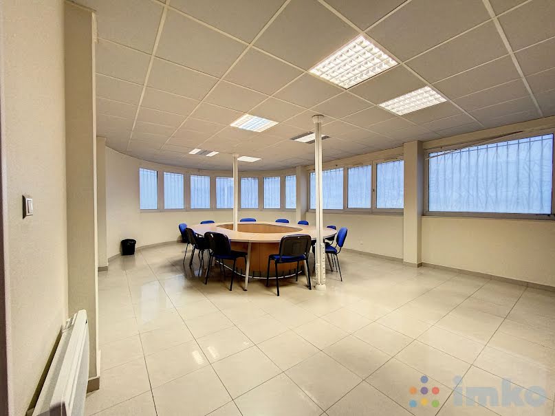 Location  locaux professionnels  171 m² à Dunkerque (59140), 1 962 €