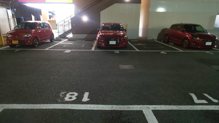 アクセラスポーツのいつもイイネ&コメントありがとうございます🙇‍♂️・洗車した！・赤い車はお好きですか？・赤い車コラボに関するカスタム事例の投稿画像1枚目