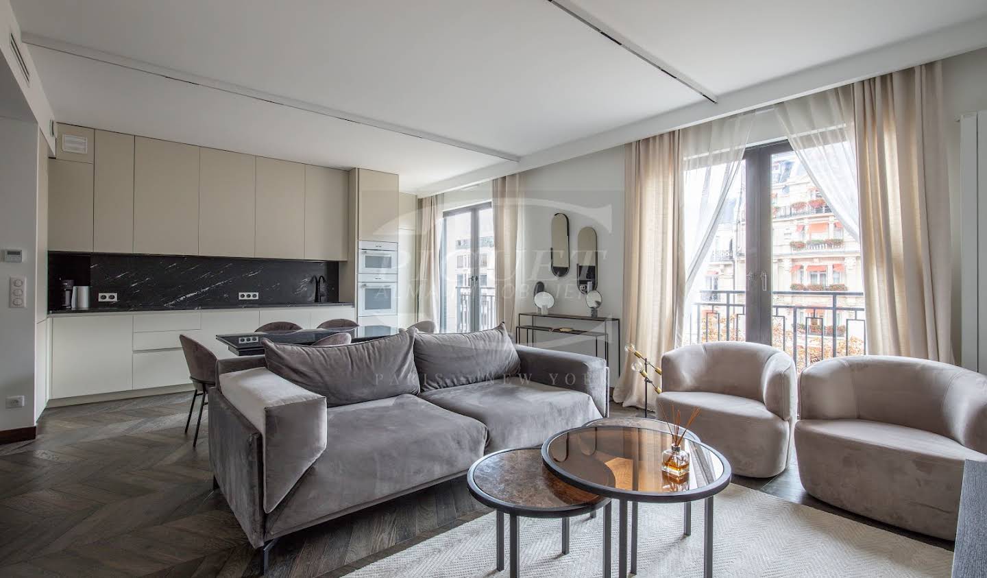 Contemporary apartment Paris 8th