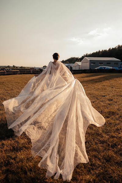 Jurufoto perkahwinan Alina Vinogradova (alinavinog11). Foto pada 18 Julai 2021