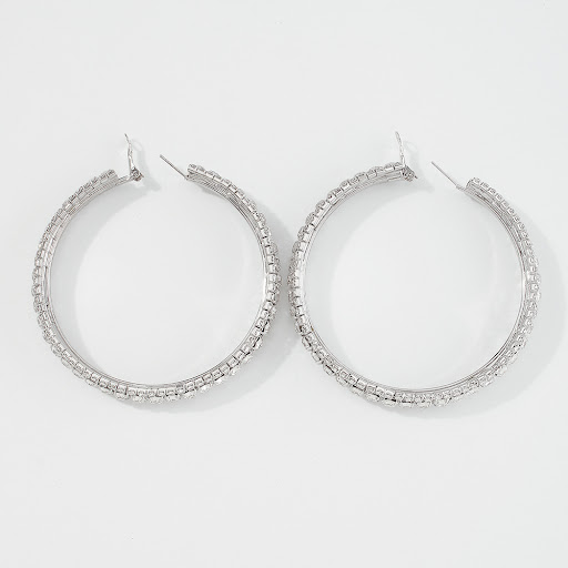 Title 6, European and American style simple big earrings...