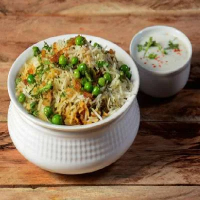 Veg Hyderabadi Dum Biryani