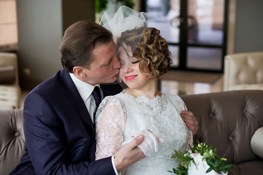 Fotógrafo de casamento Yuliya Reznikova (juliarj). Foto de 12 de janeiro 2016