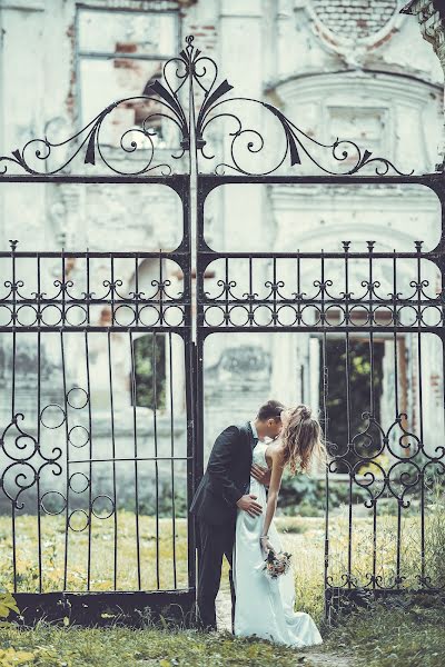 Fotografo di matrimoni Dmitriy Chikalin (dima32). Foto del 2 gennaio 2017