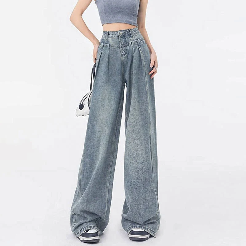 Modische Damen Jeans mit weitem Bein, plissiertem Design, lockerer Passform und geradem Schnitt, vielseitig kombinierbar und bequem.