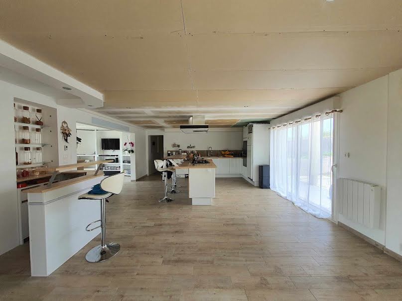 Vente maison 8 pièces 199 m² à Angoulins (17690), 355 000 €