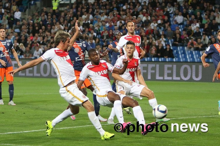 Quand les supporters de l'AS Monaco essaient de faire un tifo