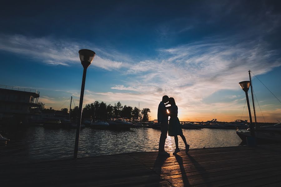 Fotógrafo de casamento Mariya Dubrovina (maridubrovina). Foto de 2 de junho 2016