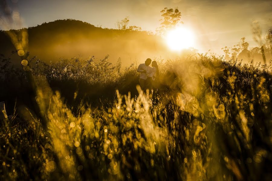 Fotografo di matrimoni Oyond Suroyond (oyonds). Foto del 23 ottobre 2018