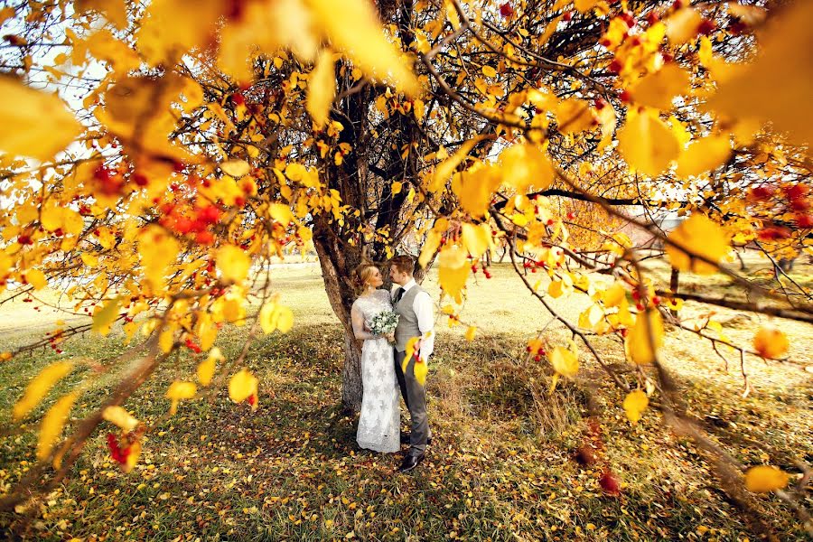 Fotógrafo de bodas Vladimir Latynnikov (lat-foto). Foto del 6 de octubre 2015