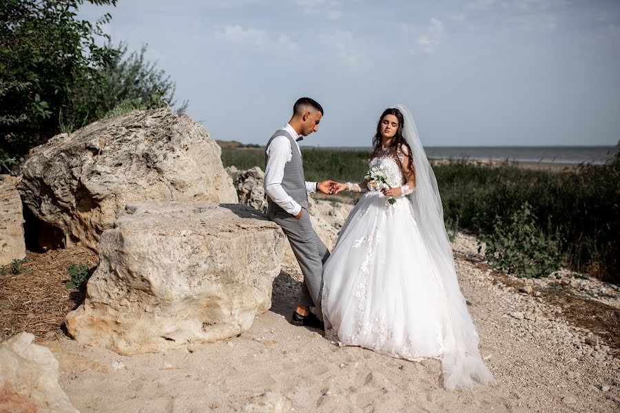 Fotógrafo de casamento Aleksandr Shlyakhtin (alexandr161). Foto de 30 de setembro 2022