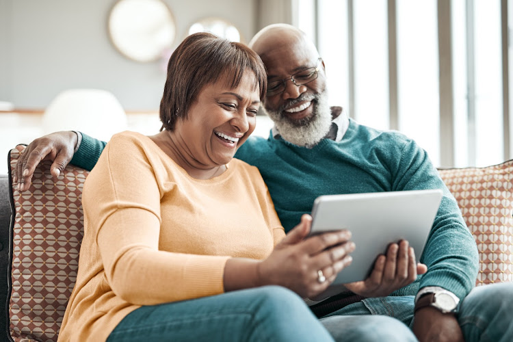 FNB's Retirement Annuity on App feature means you can get a head start in planning your retirement. Picture: SUPPLIED/GETTY IMAGES via FNB