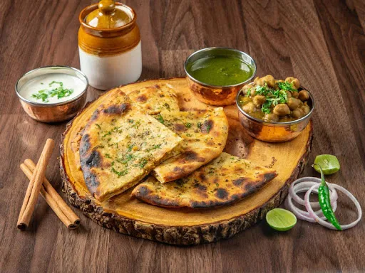 Amritsari Aloo Cheese Kulcha