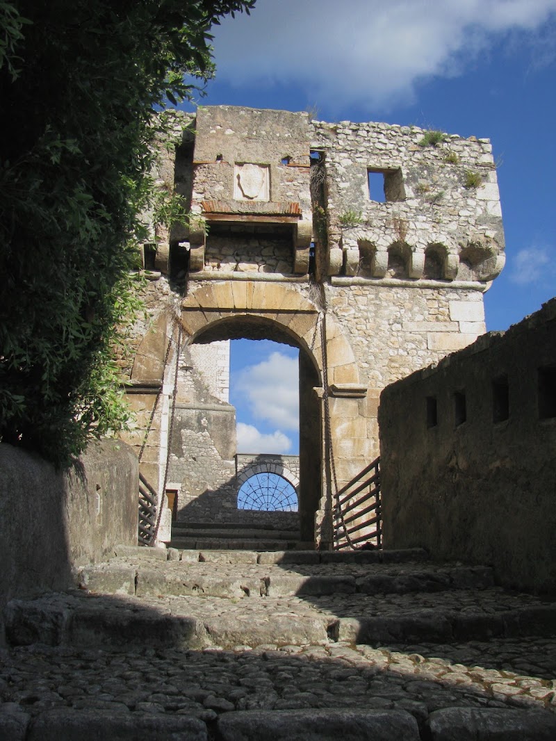 Castello Caetani di Elisabetta Di Girolamo