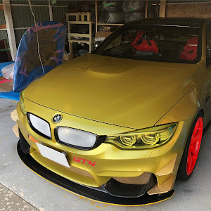 M4 クーペ