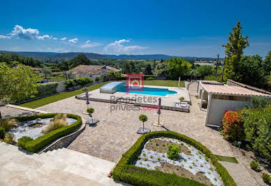 House with terrace 1