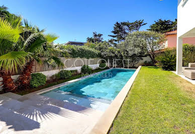 Maison avec piscine et jardin 1