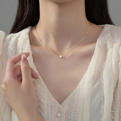 Title 4, Womens Simple Snake Bones Chain Necklace Eleva...
