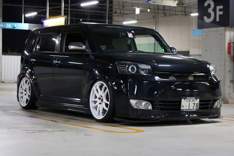 プリウスαのみんなの車高調が見てみたい・ドライブ・ルミオン プリウスαのみんなの車高調が見てみたい・ドライブ・ルミオン
