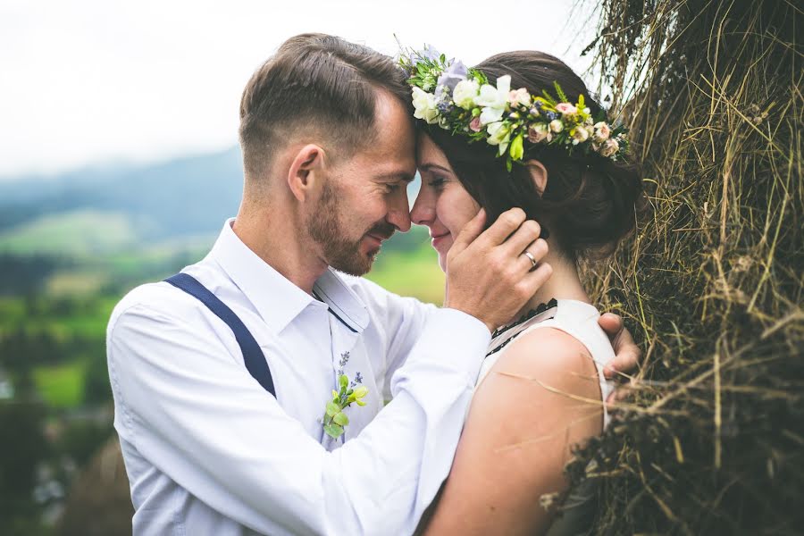 Fotografo di matrimoni Nazar Antonishin (nazarantonyshyn). Foto del 10 ottobre 2017