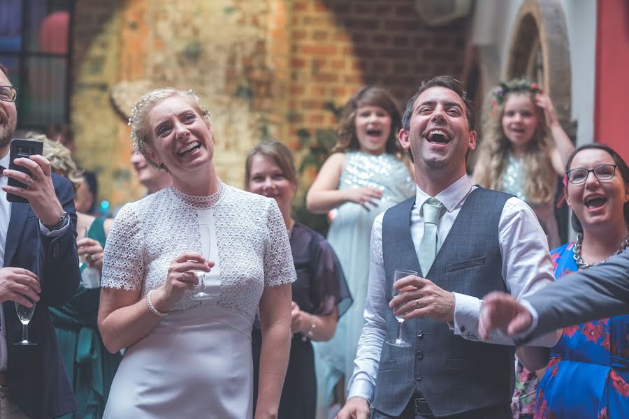 Fotografo di matrimoni Robin Ball (rjb1976). Foto del 12 maggio 2019