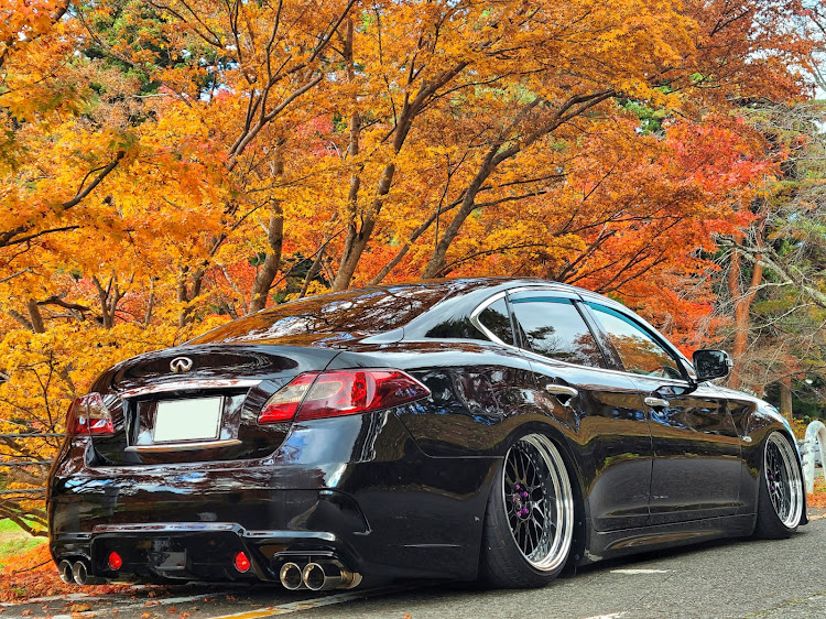 フーガの11月にエントリー・2021ベストショット・いい日産の日に関するカスタム事例の投稿画像2枚目