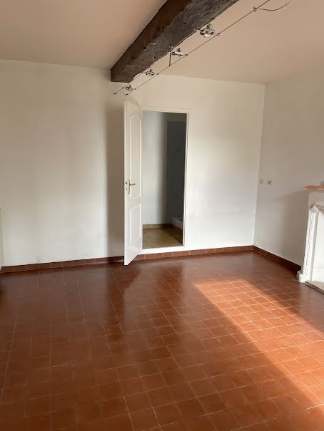 Vente maison 4 pièces 90 m² à Les Gonds (17100), 110 000 €